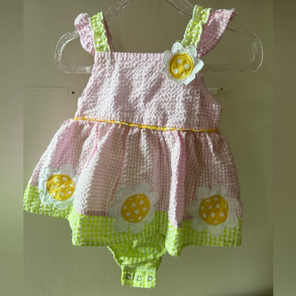 Pink and Green Gingham Dress with Daisy Accents